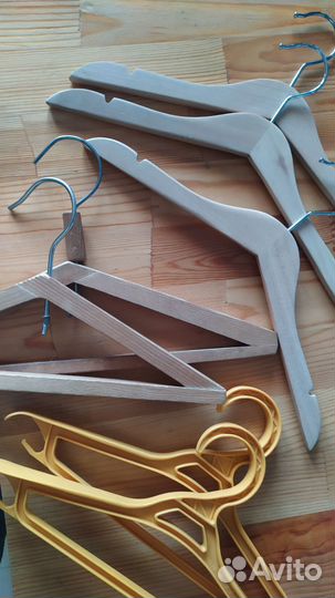 Вешалки плечики детские 7 штук