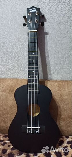 Укулеле сопрано с чехлом