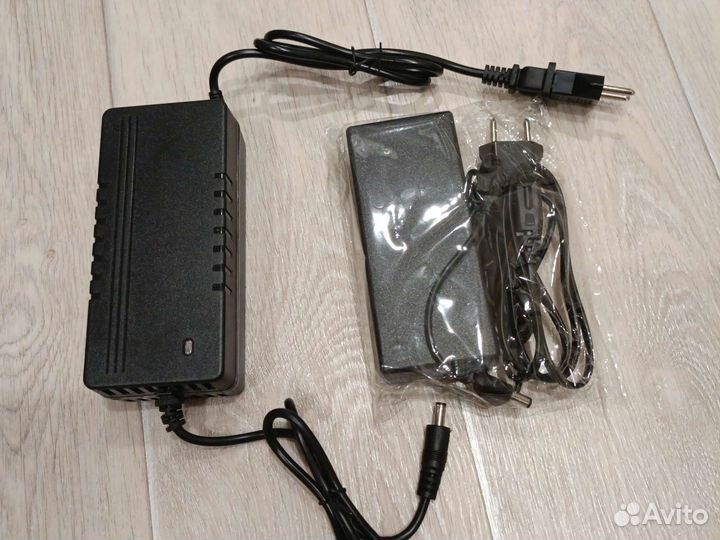 Зарядное устройство на 36