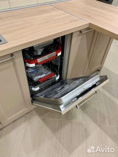 Угловая кухня на заказ. Производство в Челябинске