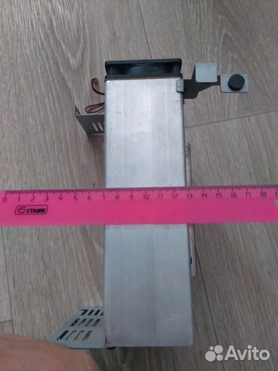 Аллюминевый радиатор с винтилятором для радиодела