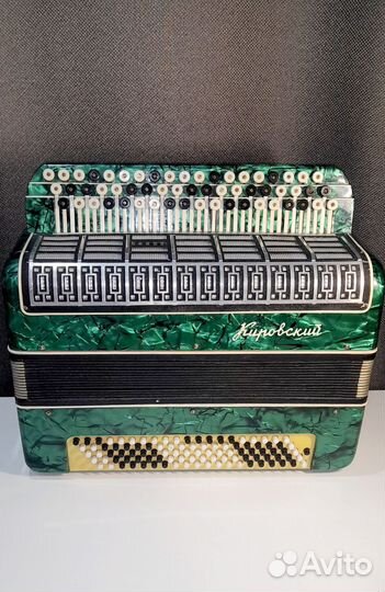 Баян Кировский