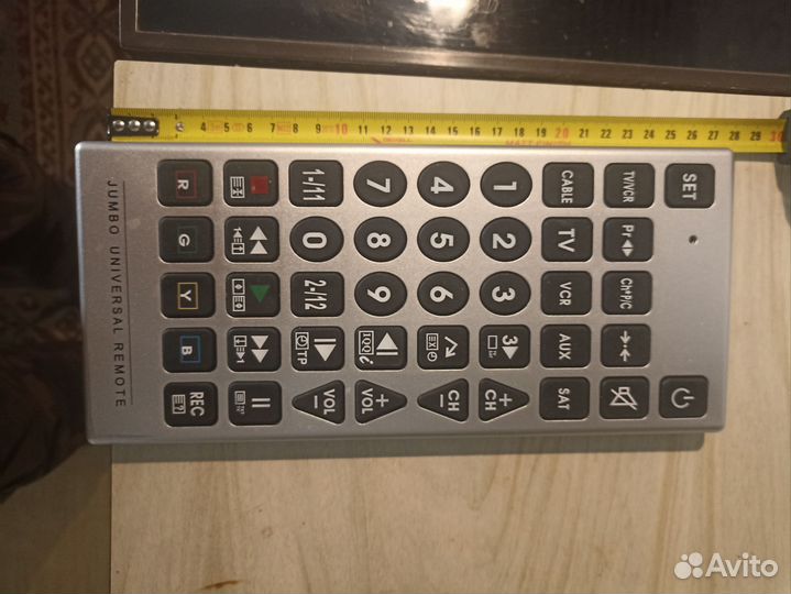 Универсальный пульт для телевизора