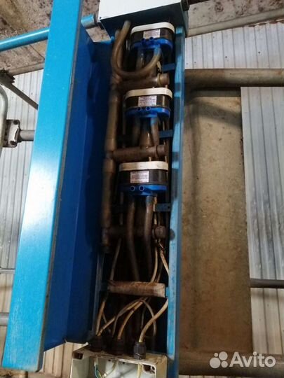 Доильный зал. И молочное оборудование