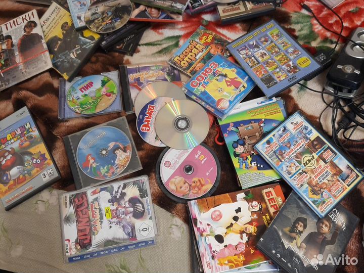 Dvd диски мультфильмы и кино дет.игры отдам