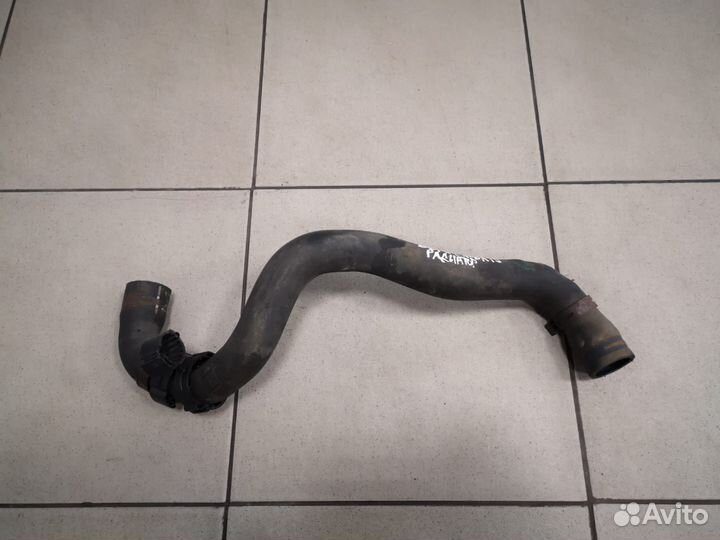 Патрубок радиатора Фольксваген Транспортер Т5