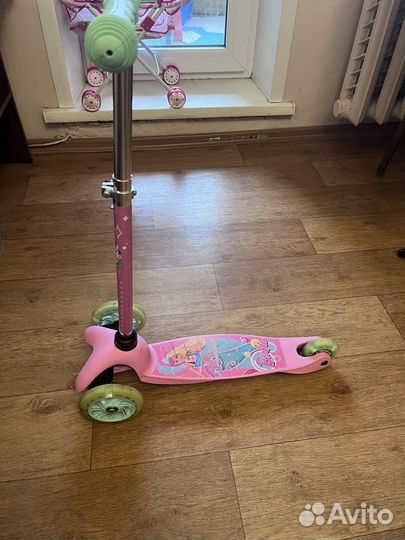 Самокат трехколесный детский Barbie