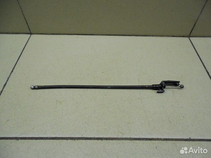 Трос открывания капота Yeti 2009