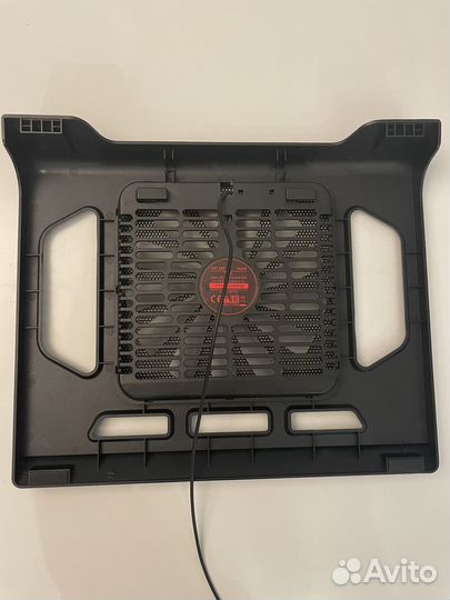 Подставка с охлаждением для ноутбука Trust GXT 220