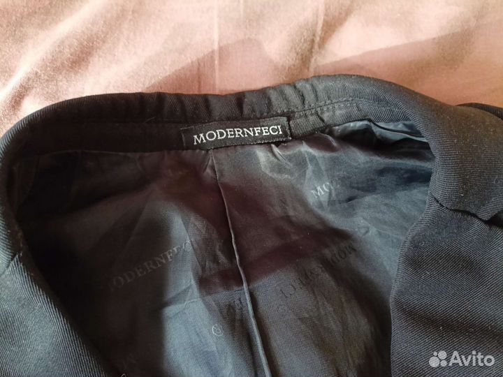 Пиджак школьный и брюки, на рост 160-164