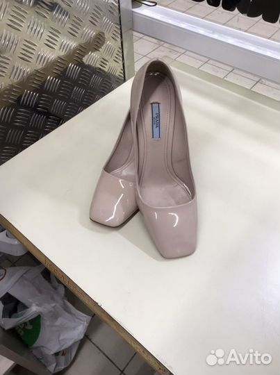 Ремонт обуви и восстановление лакирование туфли