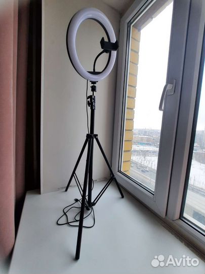 Кольцевая лампа 26 см