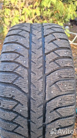 Bridgestone Ice Cruiser 7000 255/50 R19 107