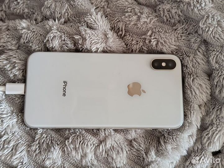 iPhone X, 64 ГБ