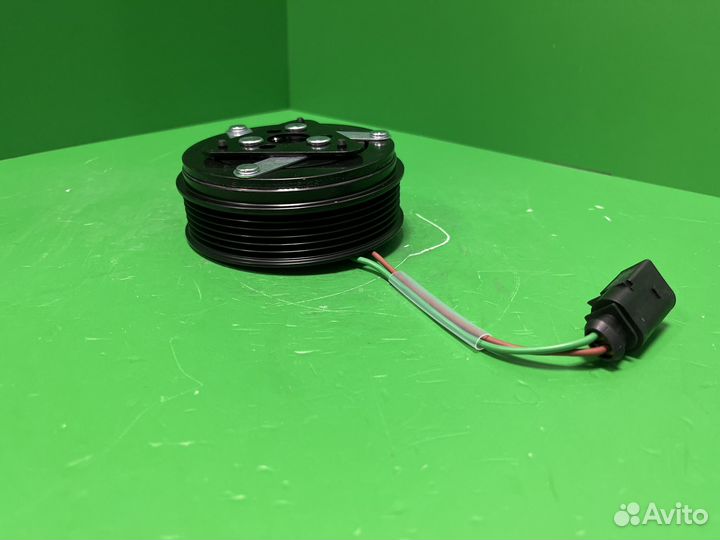 Муфта и шкив компрессора VW Polo с 2015 года