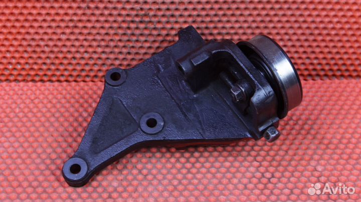 Кронштейн гур Hyundai Terracan HP J3 57171-H1500