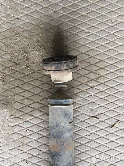 Карданный вал задний Audi A8 D3 4.2