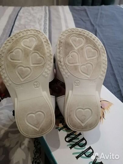 Босоножки для девочки