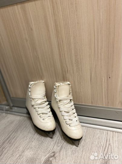 Коньки детские 28 размер