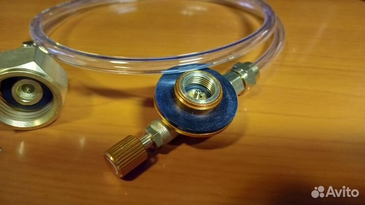 Адаптер переходник для заправки газовых баллонов