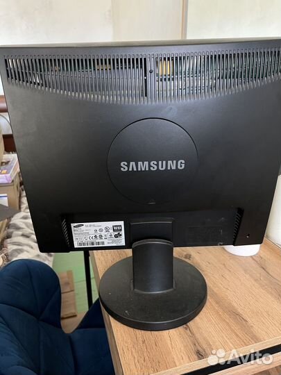 Монитор Samsung syncmaster 943n