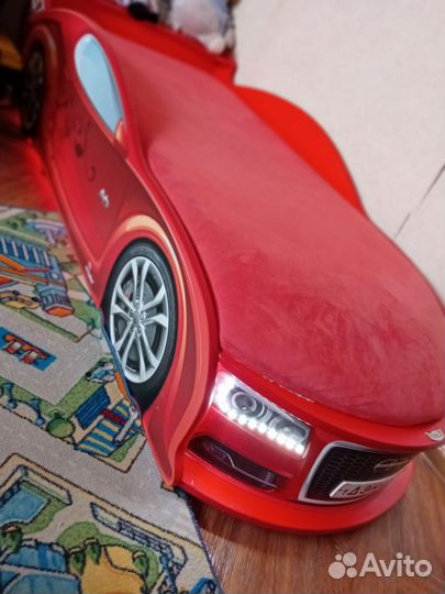 Кровать машина