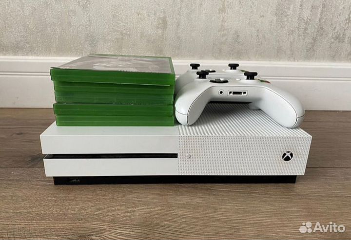Xbox One s 1tb с играми