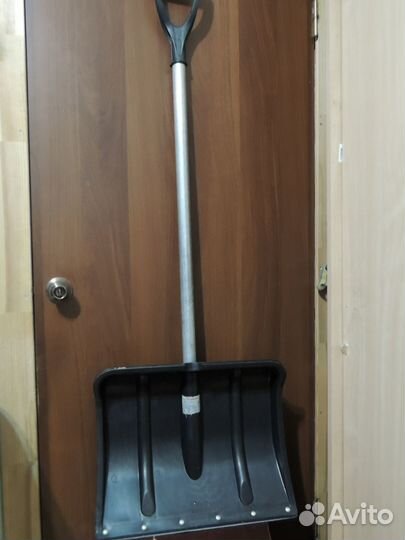 Лопата для снега алюминиевая