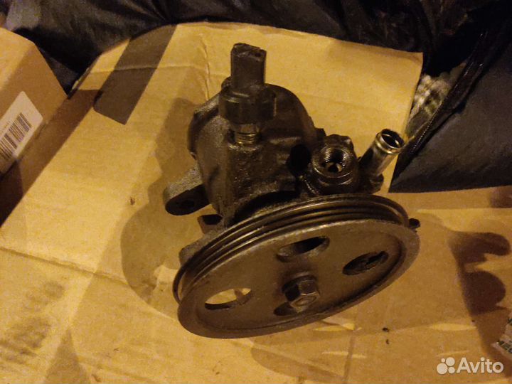 Насос гур toyota mark II