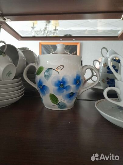 Сервизы чайные 3 штуки