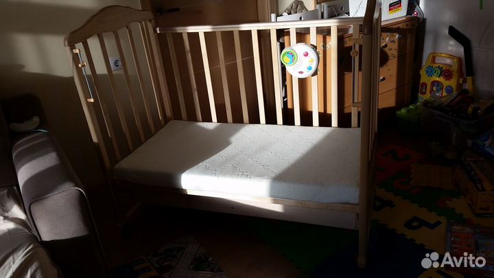 Детская кроватка (массив березы) с матрасом 120*60