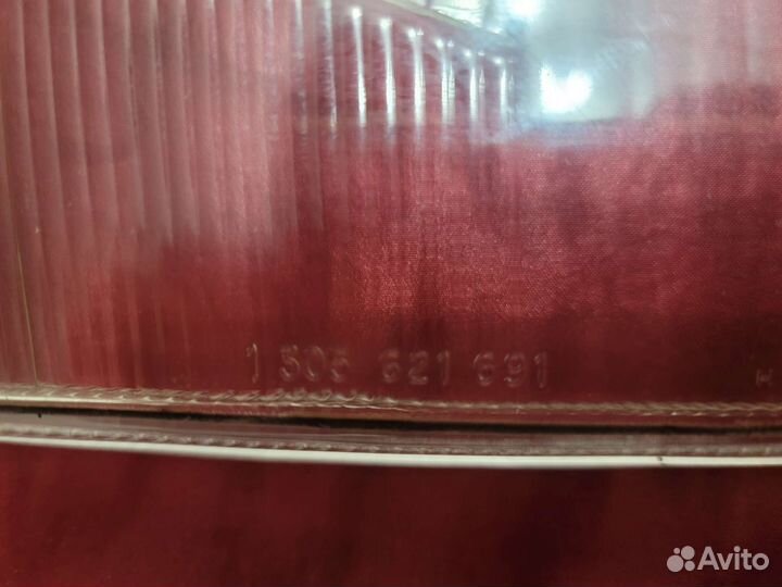 Стекло фары ксенон правое Мерседес w140