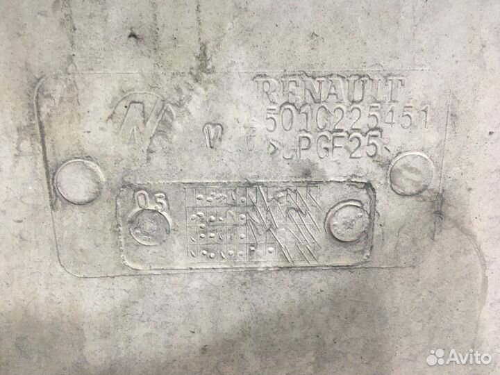 Капот Renault Premium