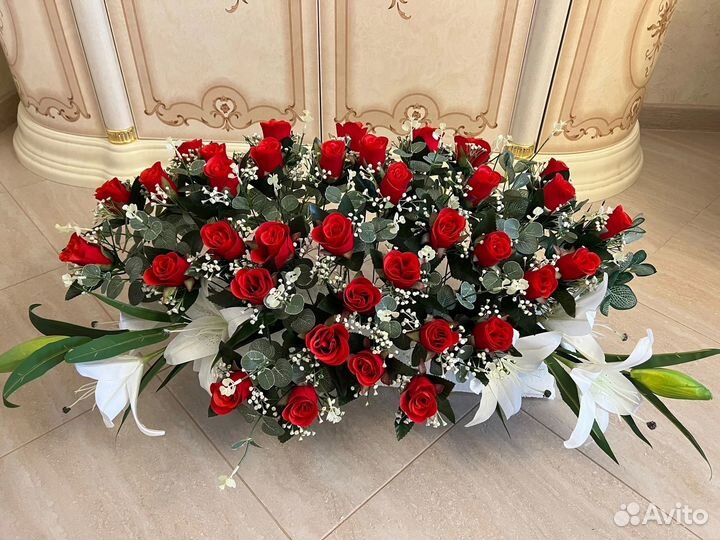 Композиции из искусственных цветов