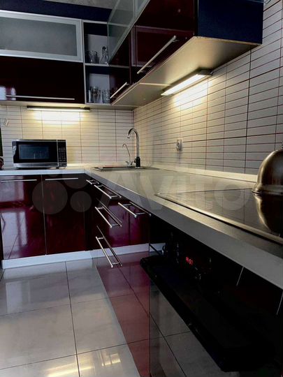 2-к. квартира, 73 м², 10/18 эт.