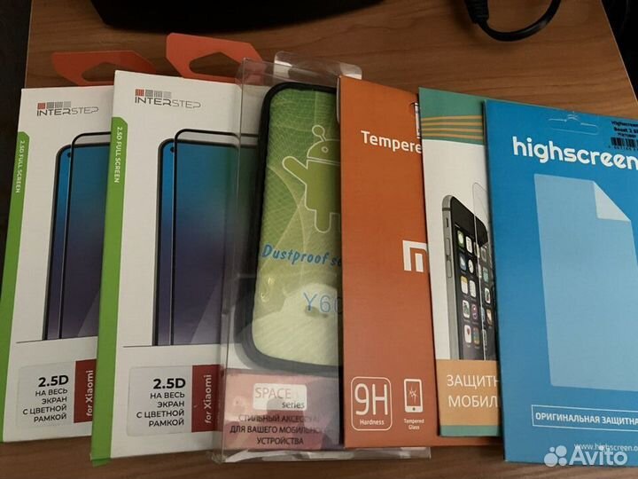 Аксессуары для телефонов комплектом