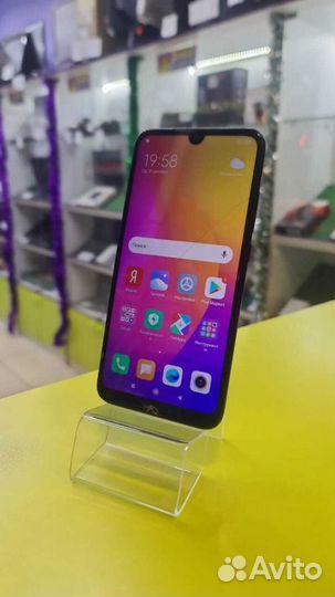 Xiaomi Redmi 7, 4/64 ГБ