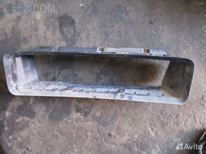 Воздуховод BMW E87 средний