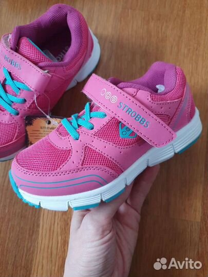 Кроссовки для девочки strobbs