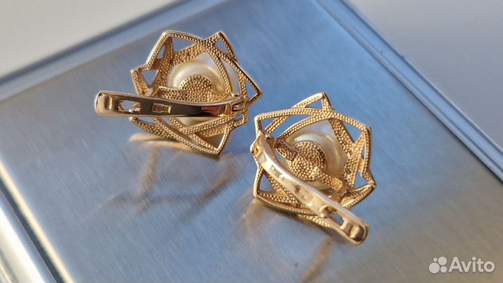 Золотые серьги 585 с жемчугом