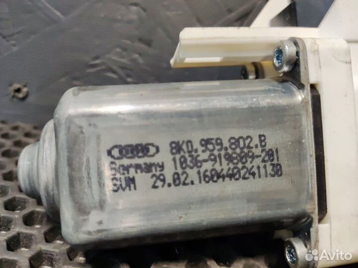 Мотор стеклоподъемника передний правый Audi A6 C7