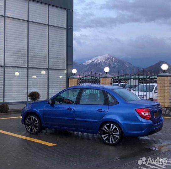 Vesta Cross Black Original