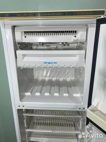 Холодильник Stinol