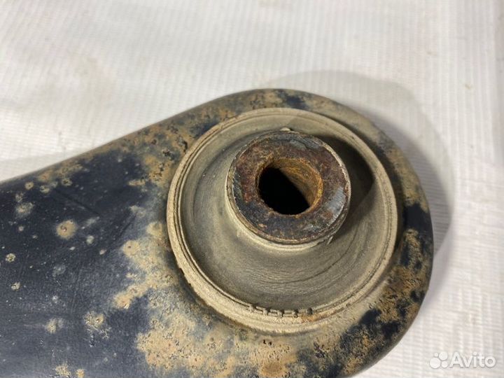 Рычаг передний правый Suzuki Sx4 седан M16A 2008