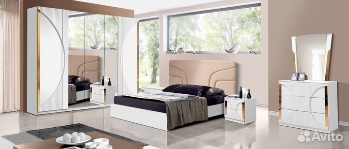 Спальный гарнитур