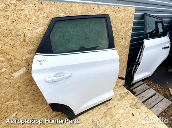 Дверь задняя правая Hyundai Tucson 3