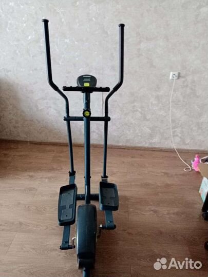 Эллиптический тренажер torneo