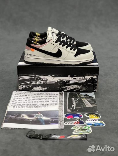 Кроссовки Nike