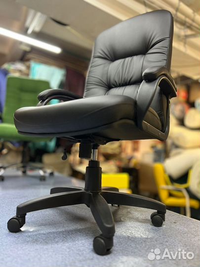 Компьютерное кресло