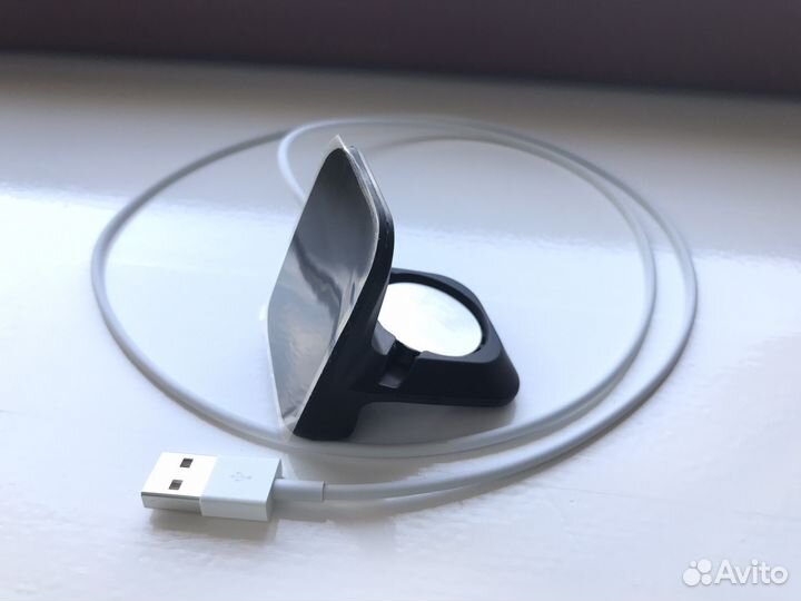 Шнур для зарядки Apple Watch с подставкой